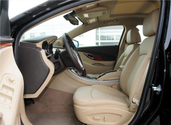 君越 2012款 2.4L SIDI豪雅版 车厢座椅   前排空间