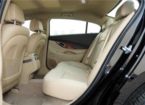 君越 2012款 2.4L SIDI豪华版 车厢座椅   后排空间