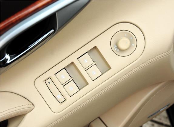 君越 2012款 2.4L SIDI豪华版 车厢座椅   门窗控制