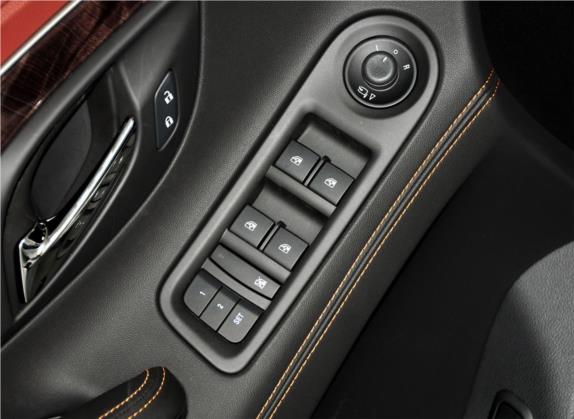 君越 2013款 2.4L SIDI豪华舒适型 车厢座椅   门窗控制
