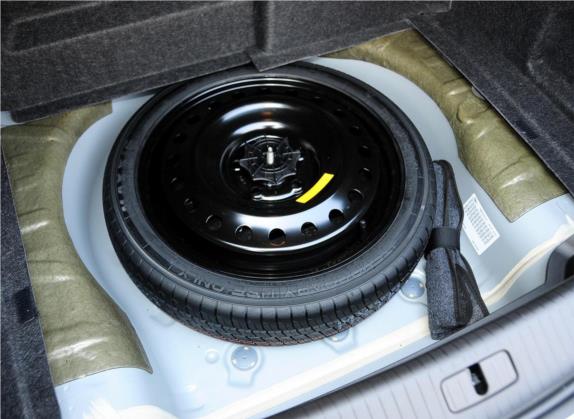 君越 2013款 eAssist 2.4L节能舒适型 其他细节类   备胎