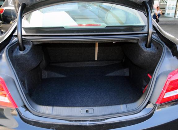 君越 2013款 2.0T SIDI 技术型 车厢座椅   后备厢