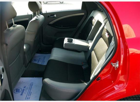 凯越 2008款 HRV 1.6LE-MT运动版 车厢座椅   后排空间