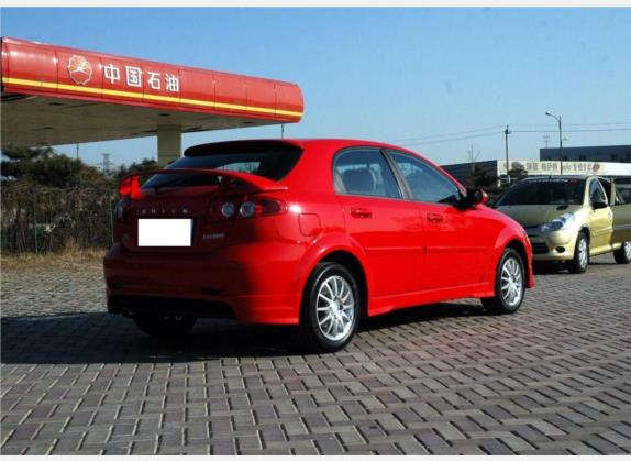 凯越 2008款 HRV 1.6LE-MT运动版 外观   斜后