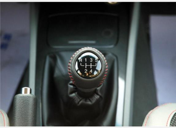 凯越 2008款 HRV 1.6LE-MT运动版 中控类   挡把