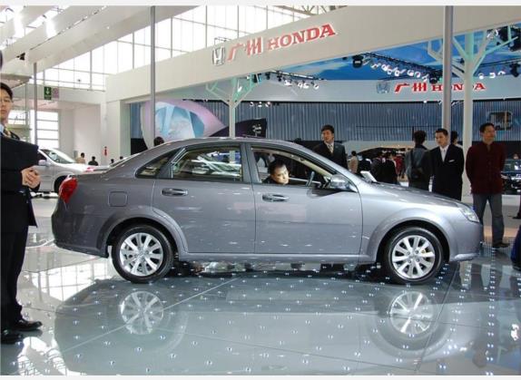 凯越 2008款 1.8LE-MT 外观   正侧