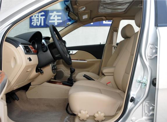 凯越 2011款 1.6LE-MT 车厢座椅   前排空间