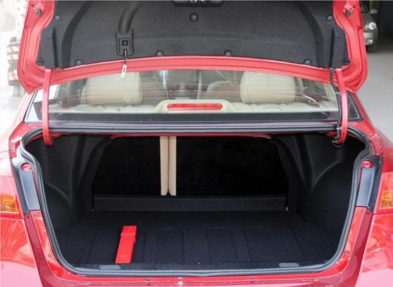 凯越 2013款 1.5L 自动经典型 车厢座椅   后备厢