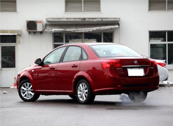 凯越 2013款 1.5L 自动尊享型 外观   斜后