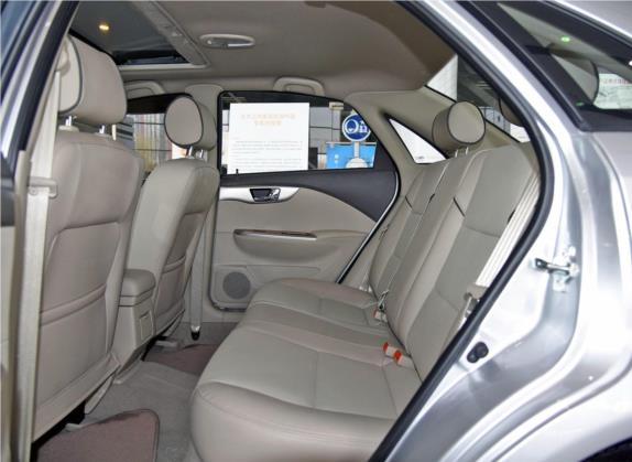 凯越 2015款 1.5L 手动经典型 车厢座椅   后排空间