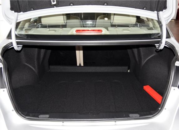 凯越 2015款 1.5L 手动经典型 车厢座椅   后备厢