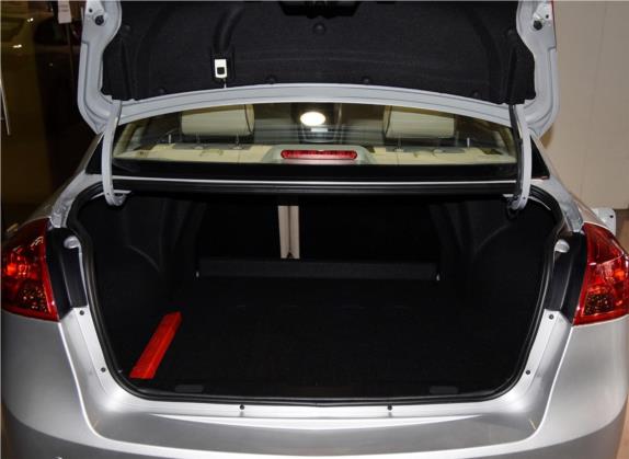 凯越 2015款 1.5L 自动尊享型 车厢座椅   后备厢