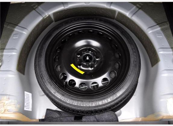 英朗 2010款 GT 1.8L 自动豪华版 其他细节类   备胎