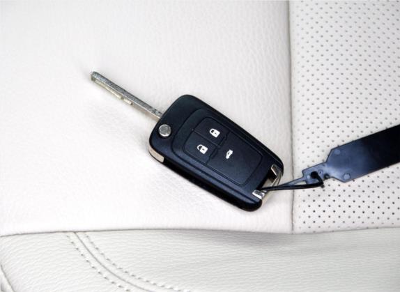 英朗 2011款 GT 1.8L 自动时尚版真皮款 其他细节类   钥匙