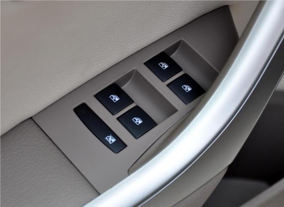 英朗 2011款 GT 1.8L 自动时尚版真皮款 车厢座椅   门窗控制