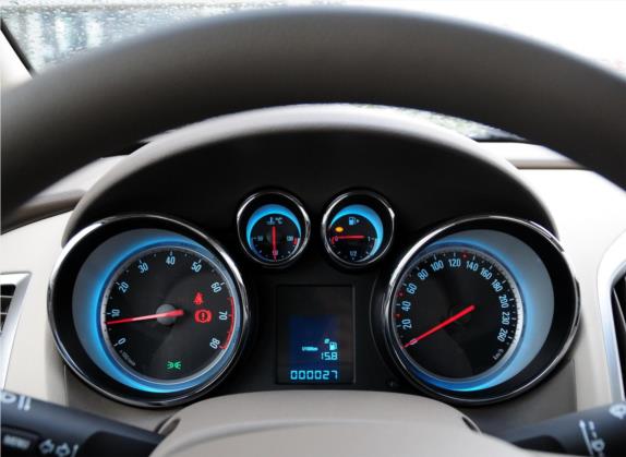 英朗 2012款 GT 1.6L 手动进取版 中控类   仪表盘