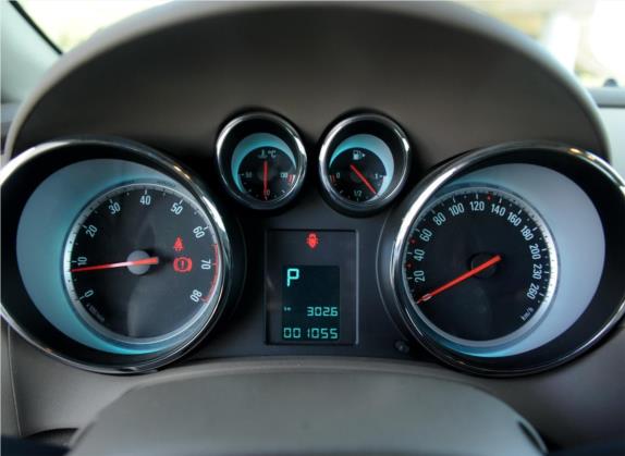 英朗 2012款 GT 1.8L 自动时尚真皮版 中控类   仪表盘