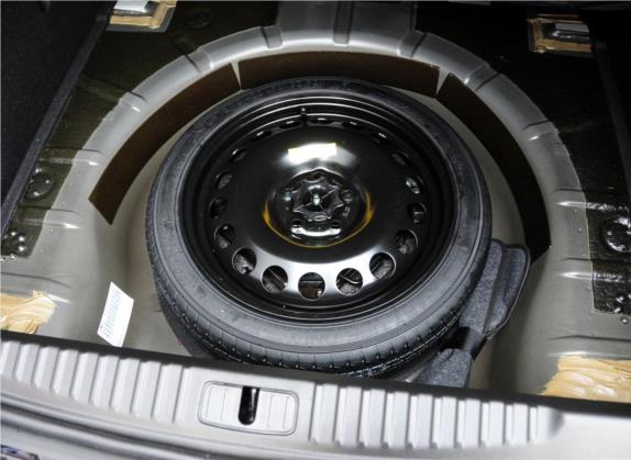 英朗 2012款 GT 1.6L 自动舒适版 其他细节类   备胎