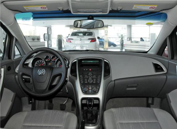 英朗 2013款 XT 1.6L 手动舒适版 中控类   中控全图