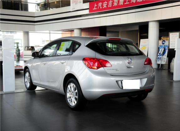 英朗 2013款 XT 1.6L 手动舒适版 外观   斜后