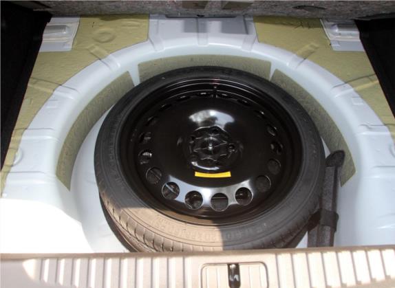 英朗 2013款 GT 1.6L 自动舒适版 其他细节类   备胎
