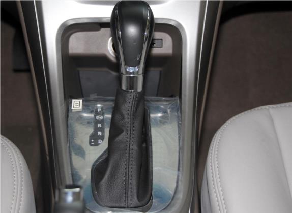 英朗 2013款 GT 1.6L 自动舒适版 中控类   挡把