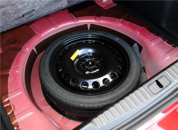 英朗 2013款 GT 1.6L 自动时尚版 其他细节类   备胎
