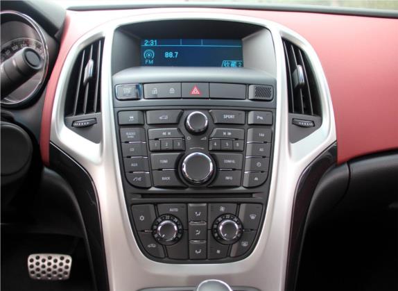 英朗 2013款 GT 1.6T 自动新锐运动版 中控类   中控台