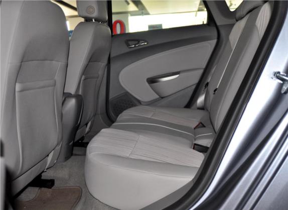 英朗 2014款 XT 1.6L 自动舒适版 车厢座椅   后排空间