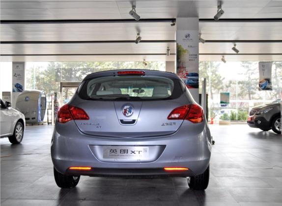 英朗 2014款 XT 1.6L 自动舒适版 外观   正后