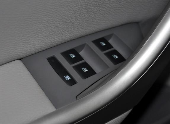 英朗 2014款 XT 1.6L 自动舒适版 车厢座椅   门窗控制