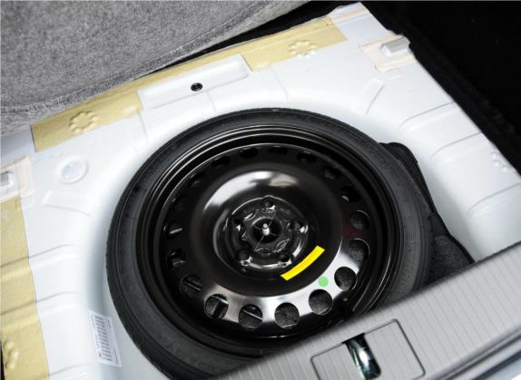 英朗 2014款 XT 1.6T 自动时尚运动版 其他细节类   备胎