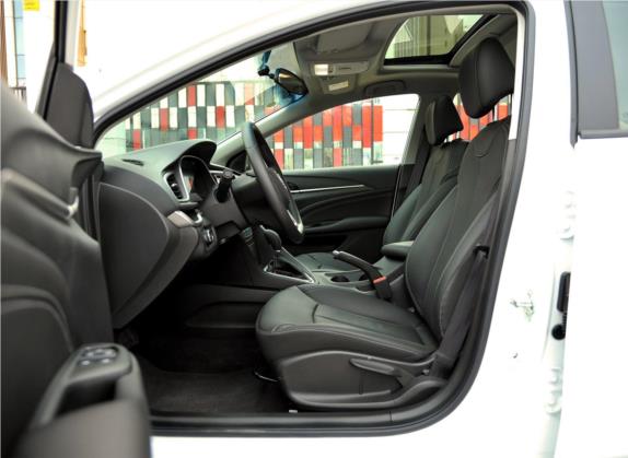 英朗 2015款 15N 自动豪华型 车厢座椅   前排空间