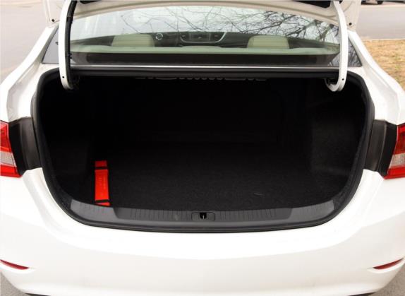 英朗 2016款 15N 自动进取型 车厢座椅   后备厢