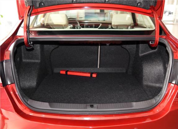 英朗 2016款 15N 自动精英型 车厢座椅   后备厢