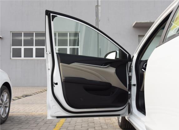 英朗 2016款 15N 手动豪华型 车厢座椅   前门板