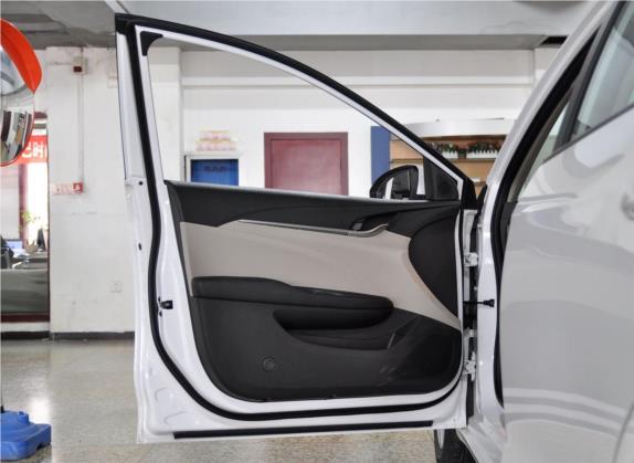 英朗 2017款 15N 自动进取型 车厢座椅   前门板