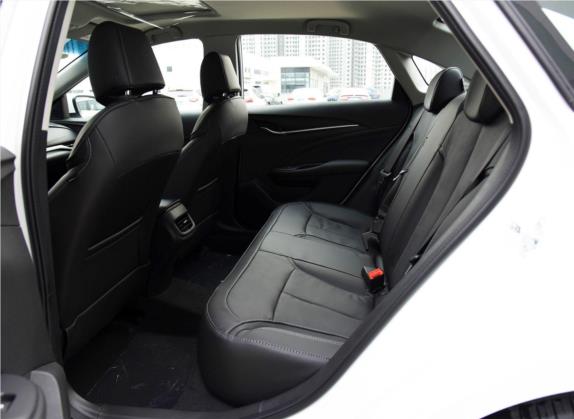 英朗 2017款 15N 自动豪华型 车厢座椅   后排空间