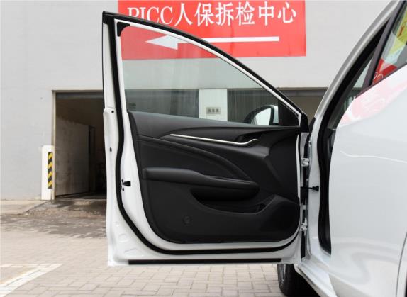 英朗 2017款 15N 自动豪华型 车厢座椅   前门板