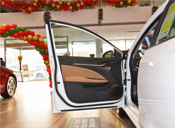 英朗 2019款 18T 自动互联旗舰型 国VI 车厢座椅   前门板