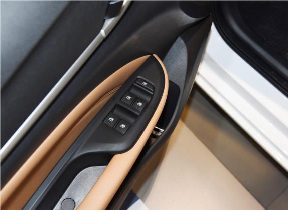 英朗 2019款 18T 自动互联旗舰型 国VI 车厢座椅   门窗控制