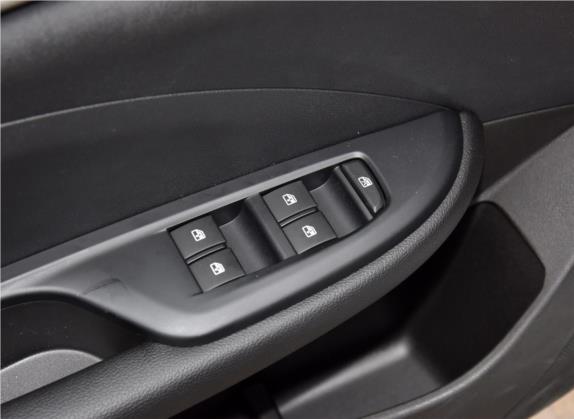 英朗 2021款 1.3T 自动轻混动精英型 车厢座椅   门窗控制