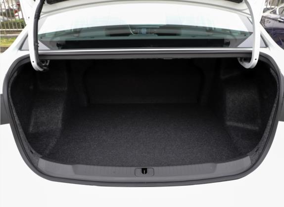 英朗 2021款 改款 1.3T 自动轻混动精英型 车厢座椅   后备厢