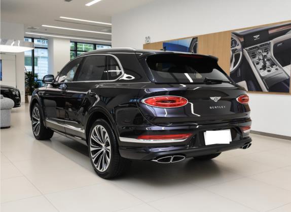 添越 2022款 4.0T V8 外观   斜后