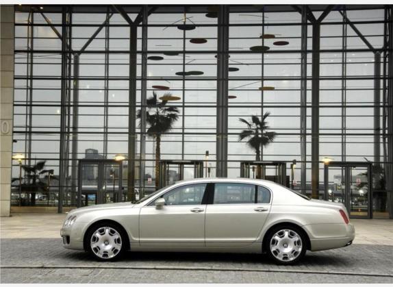 飞驰 2010款 6.0T 五座版 外观   正侧