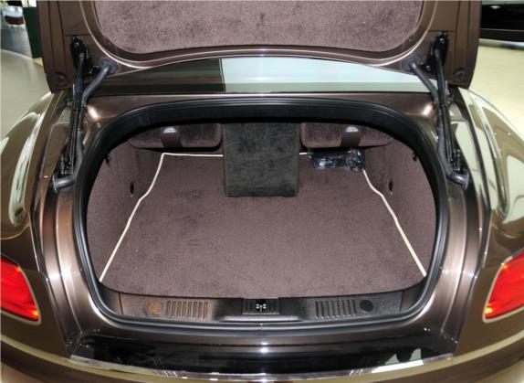 飞驰 2013款 6.0T W12 Mulliner 车厢座椅   后备厢