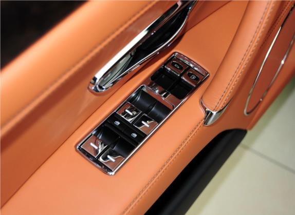 飞驰 2014款 4.0T V8 尊贵版 车厢座椅   门窗控制