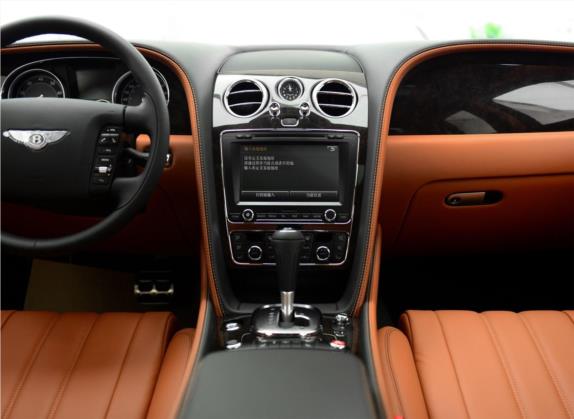 飞驰 2014款 4.0T V8 标准版 中控类   中控台