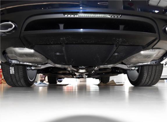 飞驰 2015款 4.0T V8 标准版 其他细节类   后悬架