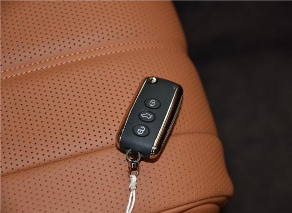 飞驰 2015款 6.0T W12 豪华版 其他细节类   钥匙